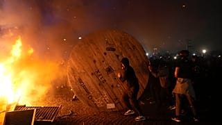 Protestos nas ruas de França