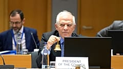 Josep Borrel az EU külügyi főképviselője az uniós külügyminiszterek március 20-ai, brüsszeli találkozóján csendet kér