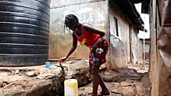 10 Prozent der Weltbevölkerung  derzeit in Gebieten mit großer oder kritischer Wasserknappheit.