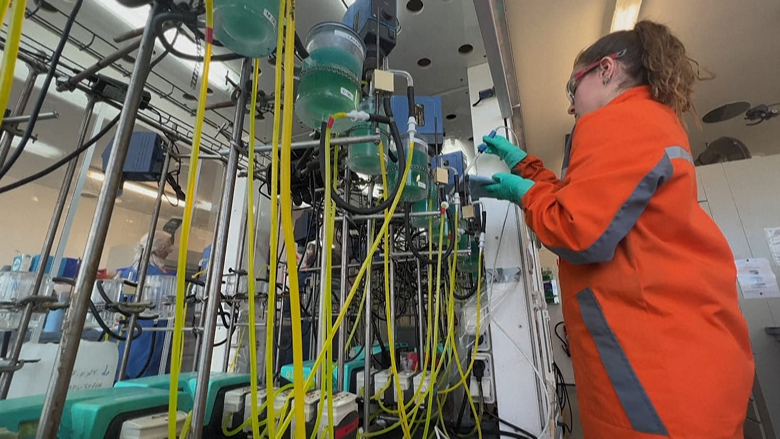 Scientists at Eramet separating lithium and nickel for recycling