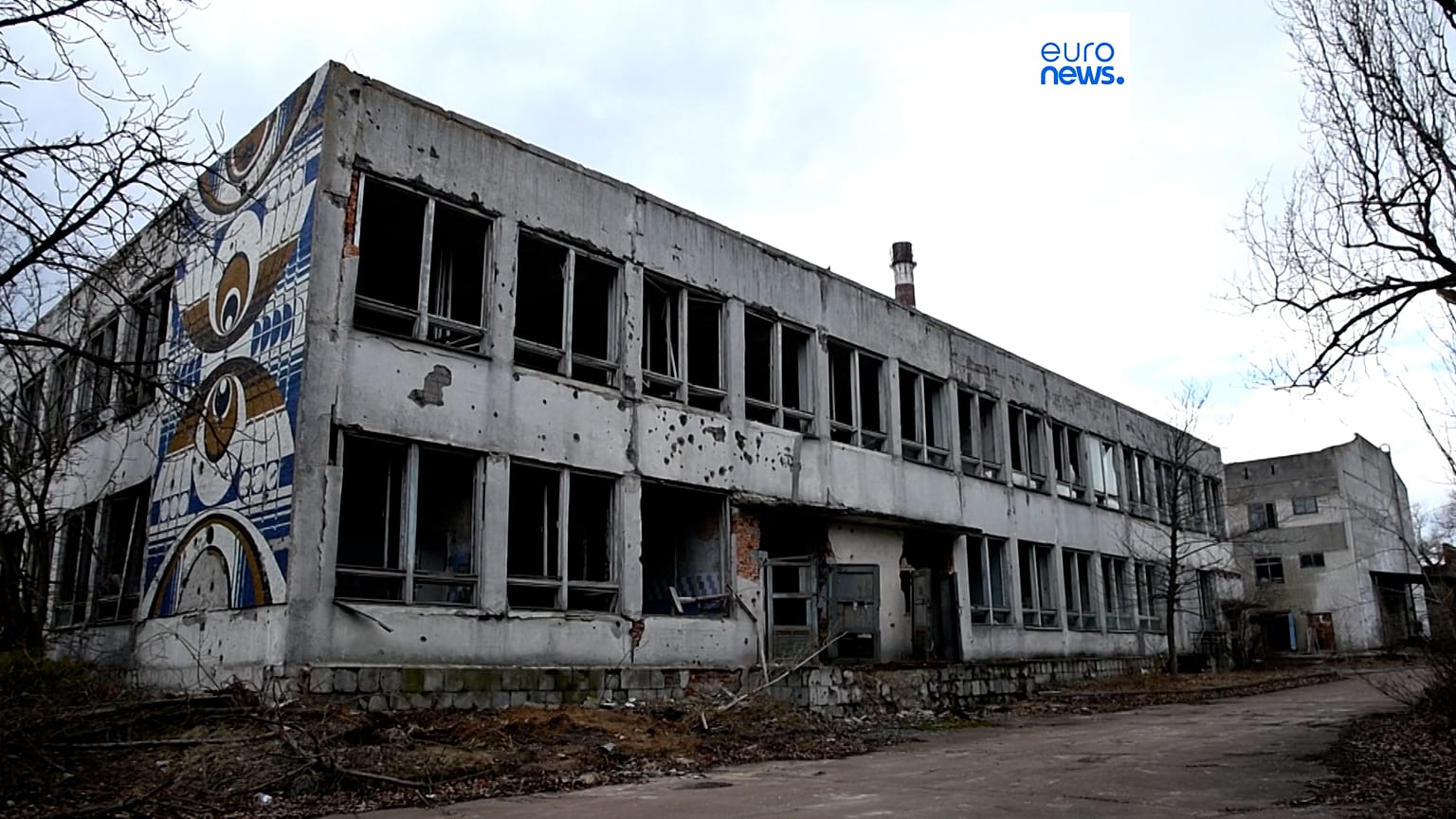 Destrucción de las instalaciones de la factoría de Chezara.