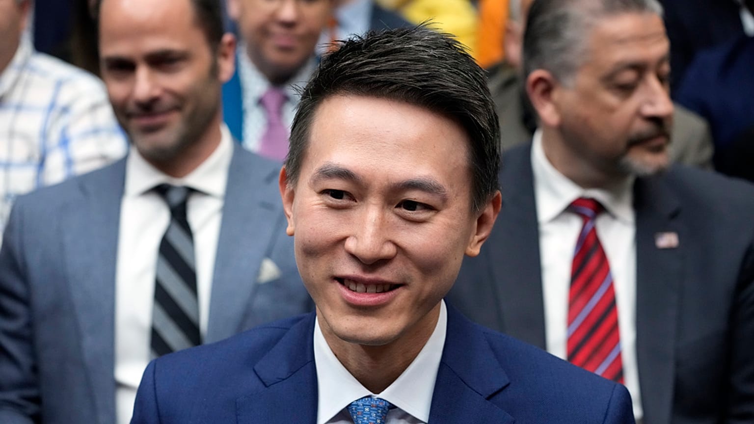 TikTok'un tepe yöneticisi (CEO) Shou Zi Chew