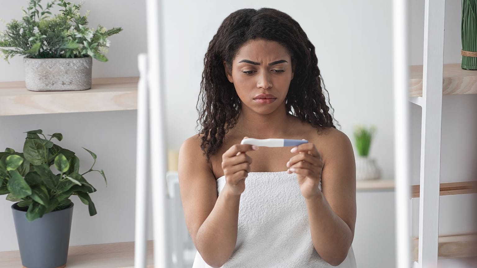 Les "polluants éternels" connus sous le nom de PFAS peuvent réduire jusqu'à 40% les chances des femmes de tomber enceintes, selon une nouvelle étude.