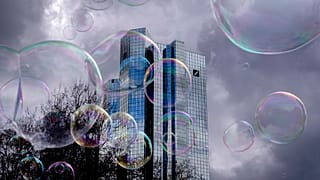 A Deutsche Bank központja Frankfurtban, Németországban, 2023. március 24-én
