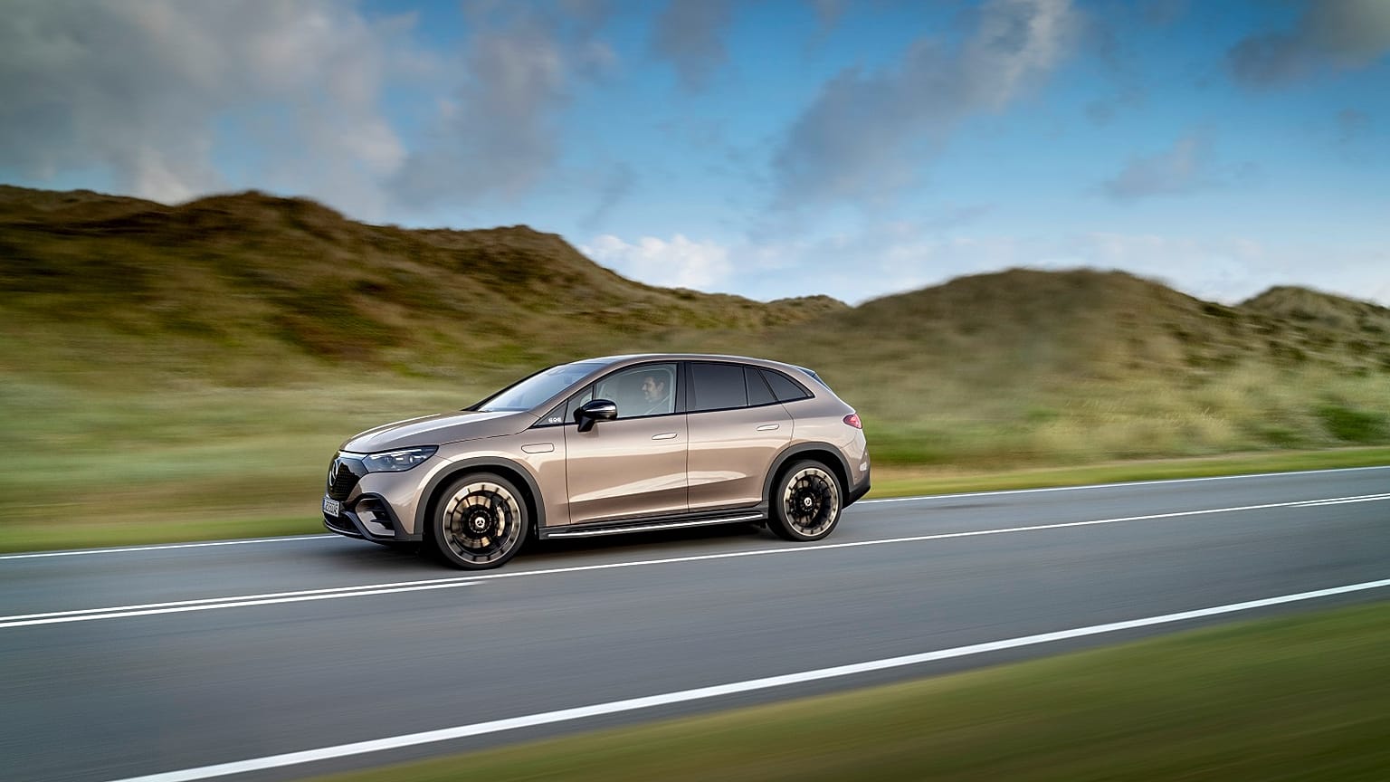 The new Mercedes EQE.