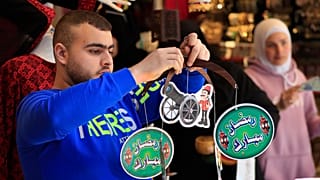 Um libanês a preparar-se na terça-feira para o mês do Ramadão que começou no dia seguinte