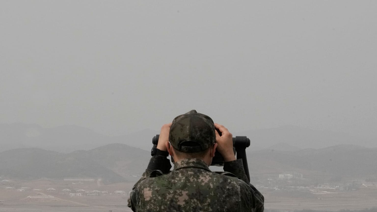 Japonya ve Güney Kore, Kuzey Kore'nin balistik füze fırlattığını duyurdu