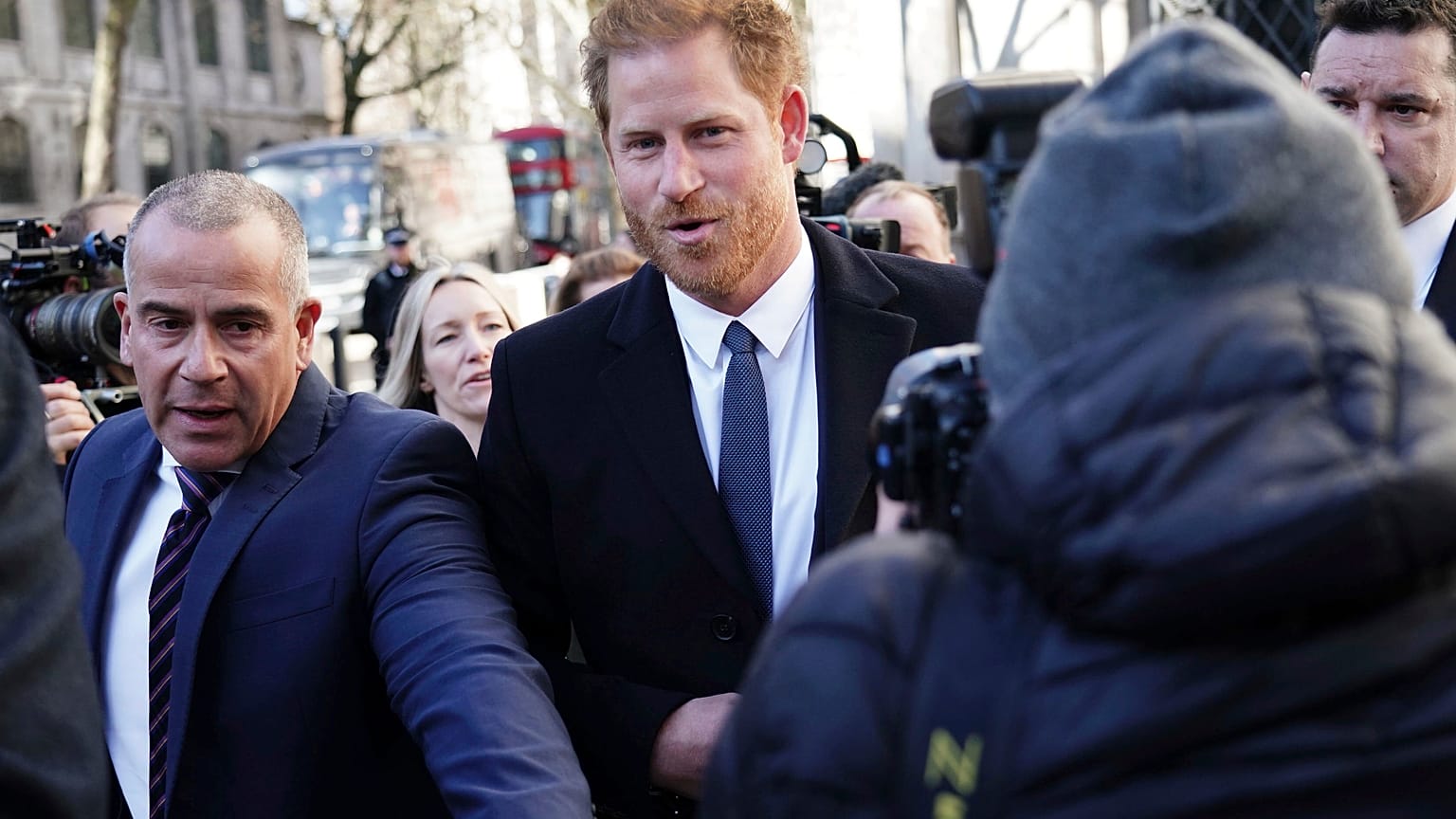 Harry személyesen jelent meg a legfelsőbb bíróság előtt