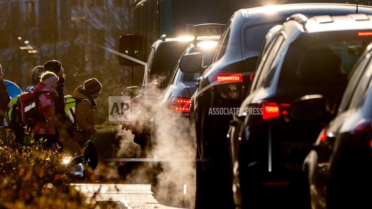 Il regolamento che vieta la vendita delle auto a combusione deve essere formalmente approvato dai ministri dell'Ue