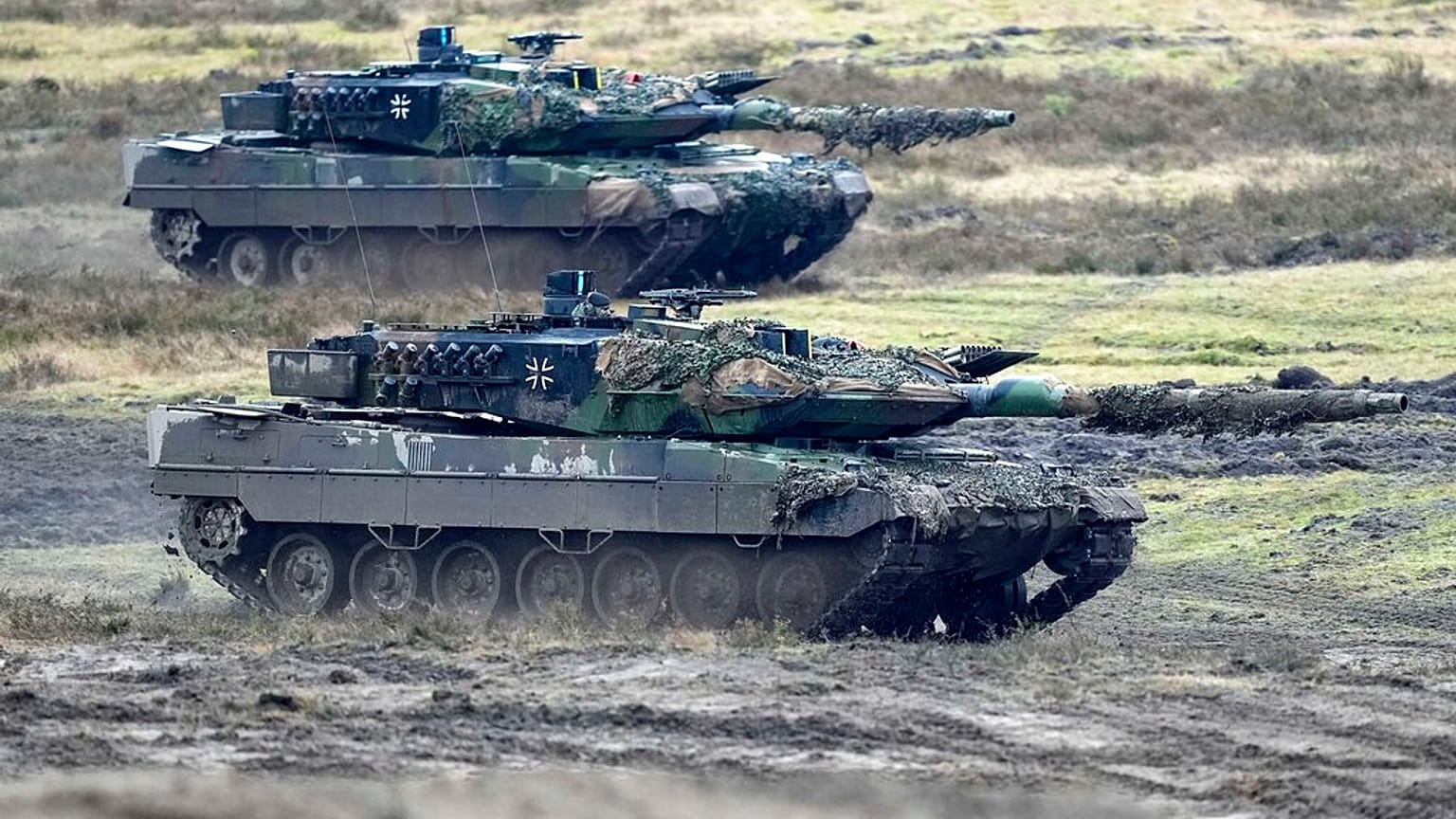 Alman üretimi Leopard2 tankları
