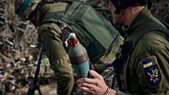 جنود أوكرانيون على خط الجبهة في منطقة دونتسك. 2023/03/28