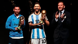 ميسي أثناء التكريم