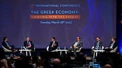 Το πάνελ για τη σημασία της επενδυτικής βαθμίδας στο στο 4ο Διεθνές Συνέδριο του ΟΕΕ