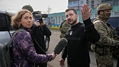 Letzte Woche besuchte der ukrainische Präsident die Front