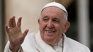 Eine Atemwegsinfektion bei Papst Franziskus lässt Gläubige auf der ganzen Welt bangen.