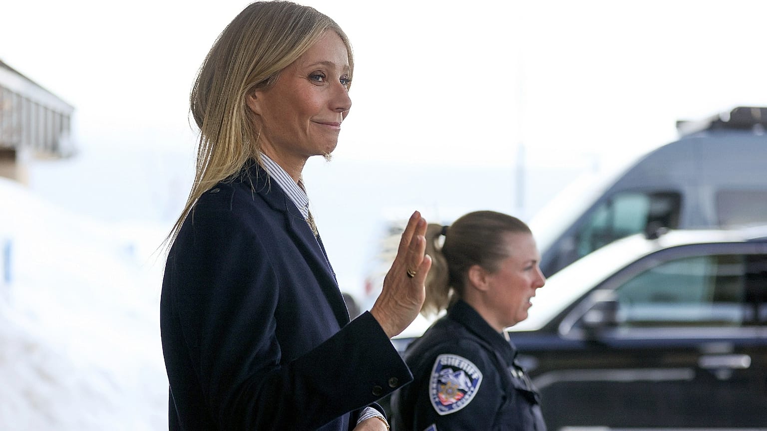 Gwyneth Paltrow à sa sortie de la salle d'audience du tribunal de Park City, dans l'Utah, le 31 mars 2023