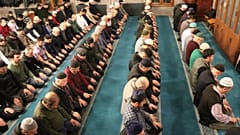 Erzurum'da hatimle teravih namazı kılınıyor 
