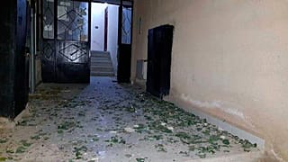 مبنى مدمر استهدفه القصف الصاروخي الإسرائيلي في ضاحية قدسيا غرب دمشق. 2019/11/20