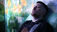 Nikon, ein ukrainischer Soldat, der im Therapiezentrum psychologisch betreut wird