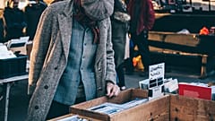 Los mercados al aire libre, o de antigüedades, son una buena forma de conocer un país. 