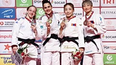 Blandine Pont e as outras integrantes do pódio