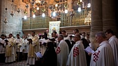 قداس عيد الفصح في كنيسة القيامة بالبلدة القديمة، القدس، 1 أبريل 2018