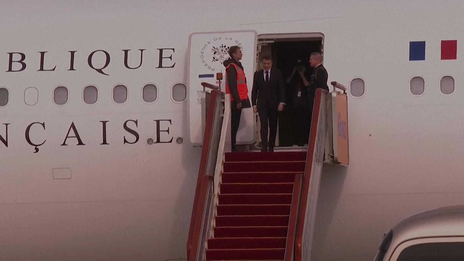 Emmanuel Macron visita China