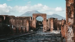 Travellers to Italy’s capital will soon be able to visit the ancient city of Pompeii in an easy day trip.