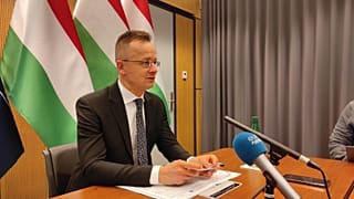 Szijjártó Péter brüsszeli sajtótájékoztatóján