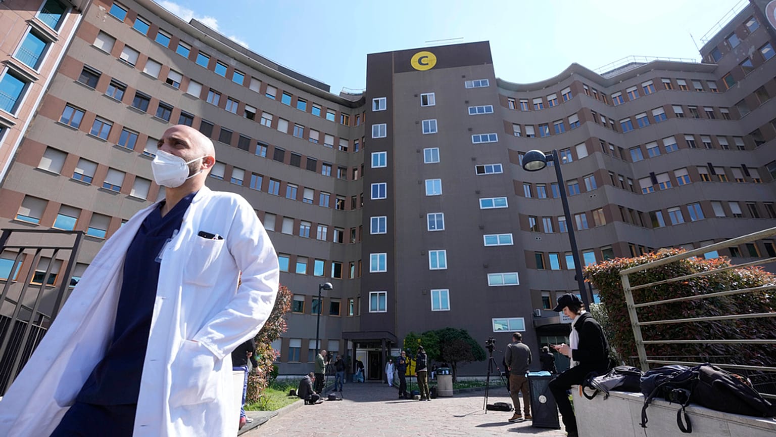 Hospital San Raffaele, em Milão, Itália, onde Silvio Berlusconi está internado