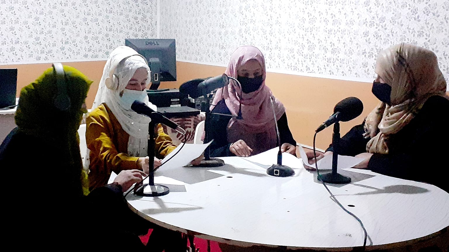 Sadai Banowan resumes broadcasting after officials shut it down for a week for playing music during Ramadan