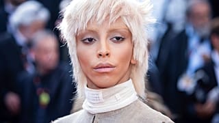 Fas kökenli Fransız eşcinsel şarkıcı Bilal Hassani