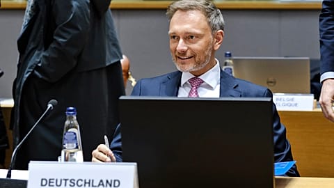 German Finance Minister Christian Lindner is pushing for minimum debt reduction targets for EU countries that exceed the 60% threshold.