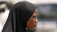 Nigériai nő Lagoszban 2023. március 9-én
