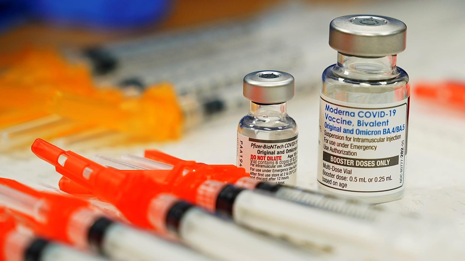 Az új típusú koronavírus ellen kifejlesztett Pfizer- és Moderna-vakcinák