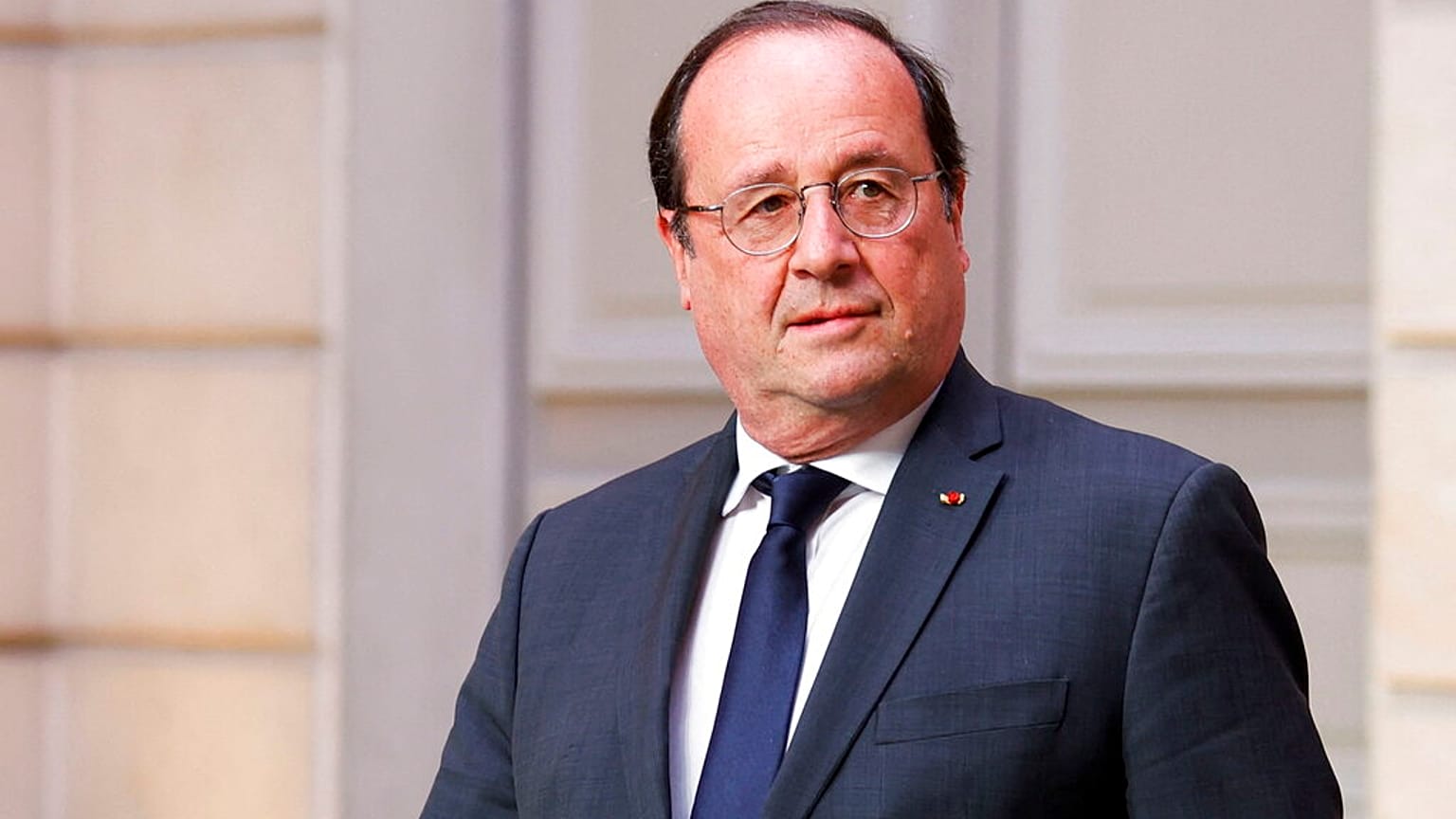 L'ex presidente francese François Hollande in una foto d'archivio