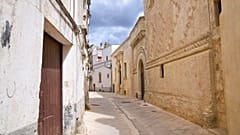 Finanzielle Anreize bei Zuzug in Puglia, Italia