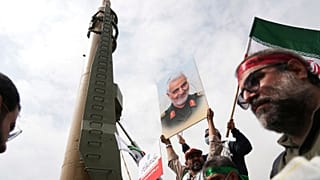 رونمایی از موشک بالستیک شهاب-۳