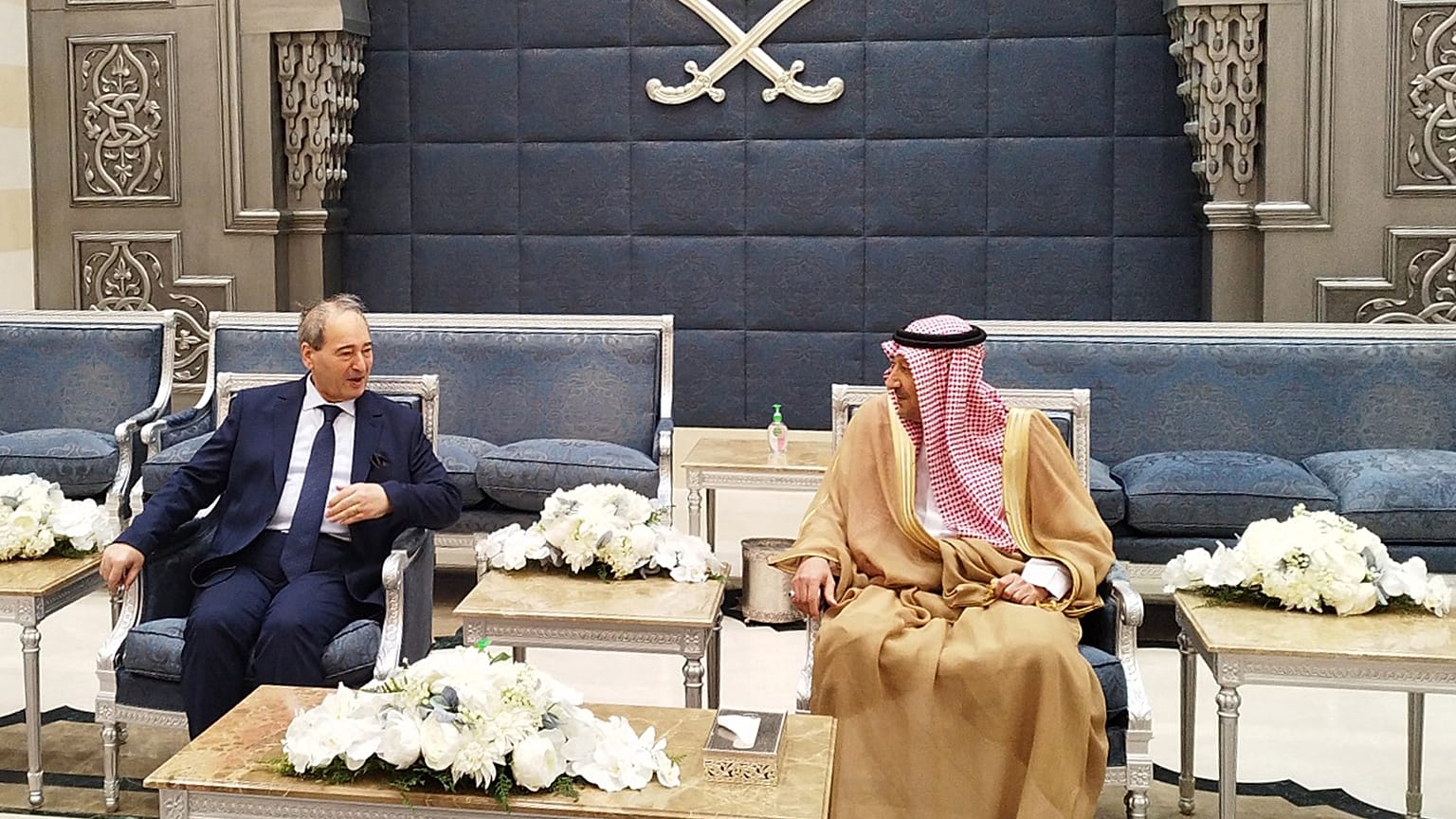 وزير الخارجية السوري فيصل المقداد يلتقي في جدة مع نائب وزير الخارجية السعودي وليد الخريج. 12.04.2023