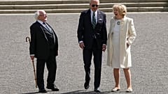 US-Präsident Biden mit dem irischen Präsidenten Michael Higgins und dessen Frau Sabina, 13. April 2023 