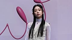 A Dél-Koreában híres fiatalok egyike See Ji-soo, aki egy K-pop együttes tagja