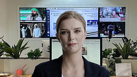 News presenter "Fedha" appeared on the Kuwait News' Twitter account as an image of a woman, her light-coloured hair uncovered, wearing a black jacket and white T-shirt.