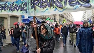 A nyugdíjreform elleni tüntetés 2023. április 14-én, pénteken Párizsban.