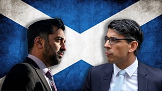 Humza Yousaf, Skócia első minisztere és Rishi Sunak, brit kormányfő