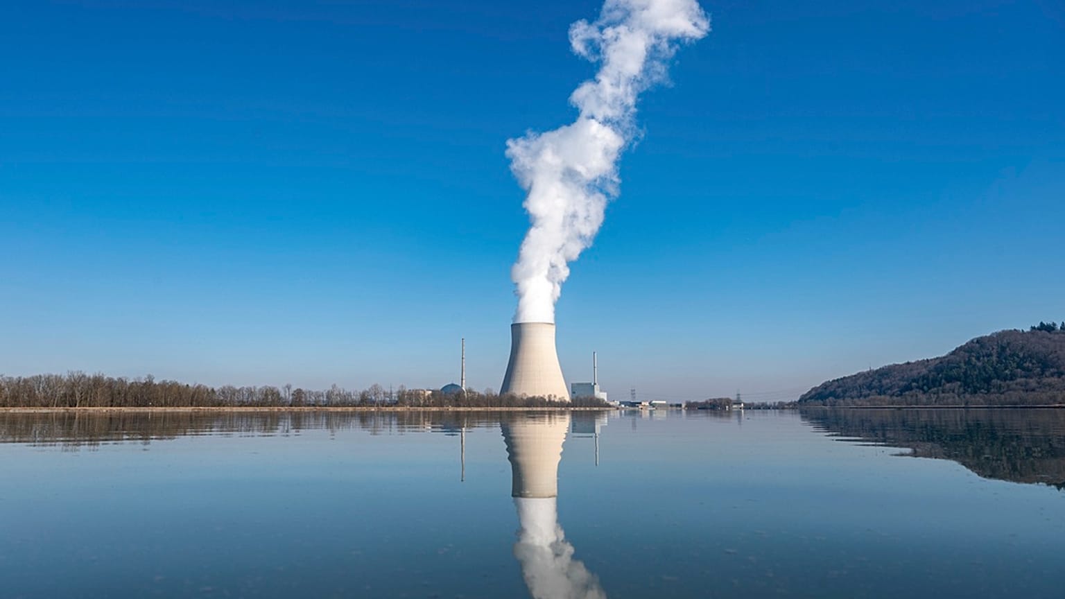 Ülkede nükleerden kaynaklanan açığın yenilenebilir enerjiyle kapatılması bekleniyor
