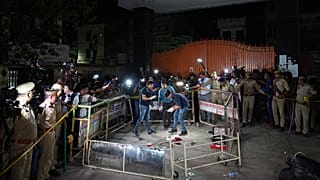 کشته شدن نماینده پیشین مجلس هند در مقابل دوربین تلویزیون