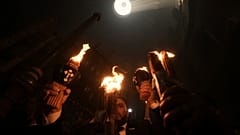 Αφή Αγίου Φωτός στον Πανάγιο Τάφο στην Ιερουσαλήμ