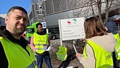 Striking workers belonging to the LO trade union, in Oslo, 17 April 2023