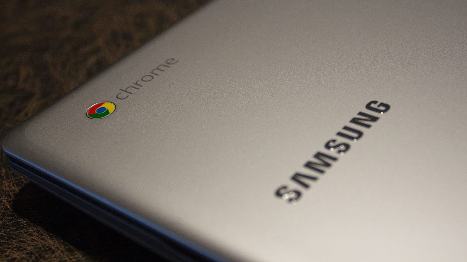 Samsung tarafından yapılan Chrome Notebook