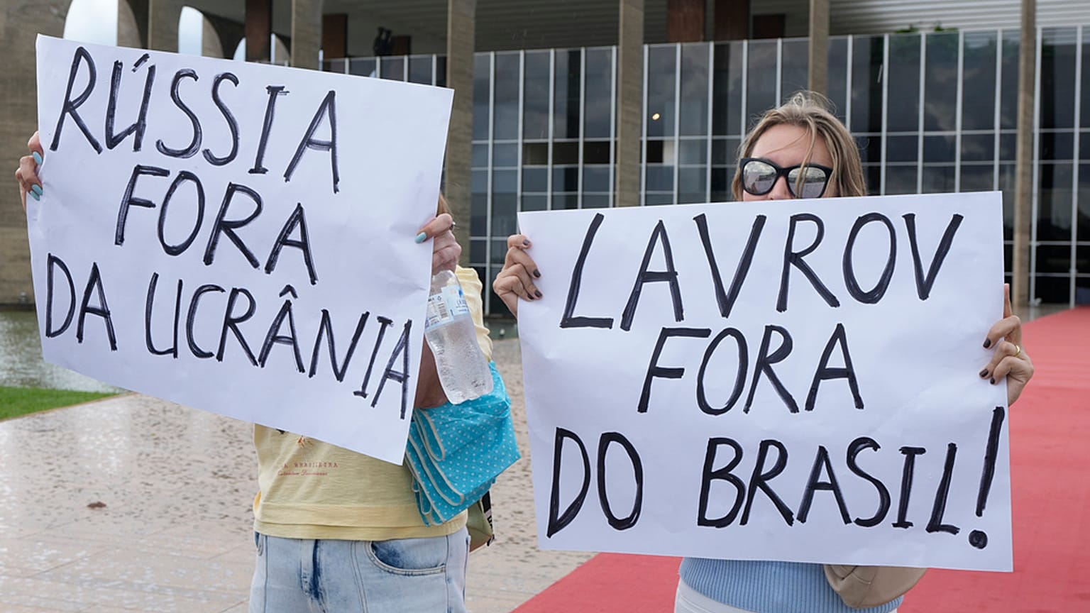 Protestos na visita de Lavrov ao Brasil 